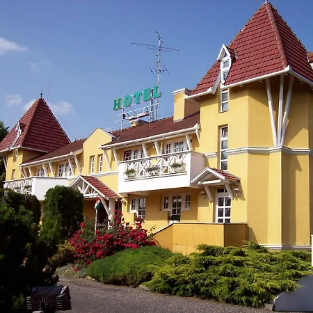 Aeroport Отель Сагвар